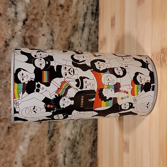 LOVE is LOVE Gay Pride LGBTQ drinking glass - Picture 3 of 4